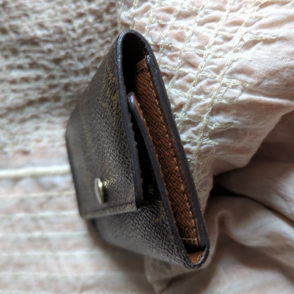Authentic LV Key/Card Case - Picture 9 of 11